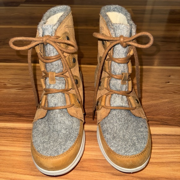 Sorel Joan Explorer Boot Size 8 - Picture 1 of 6